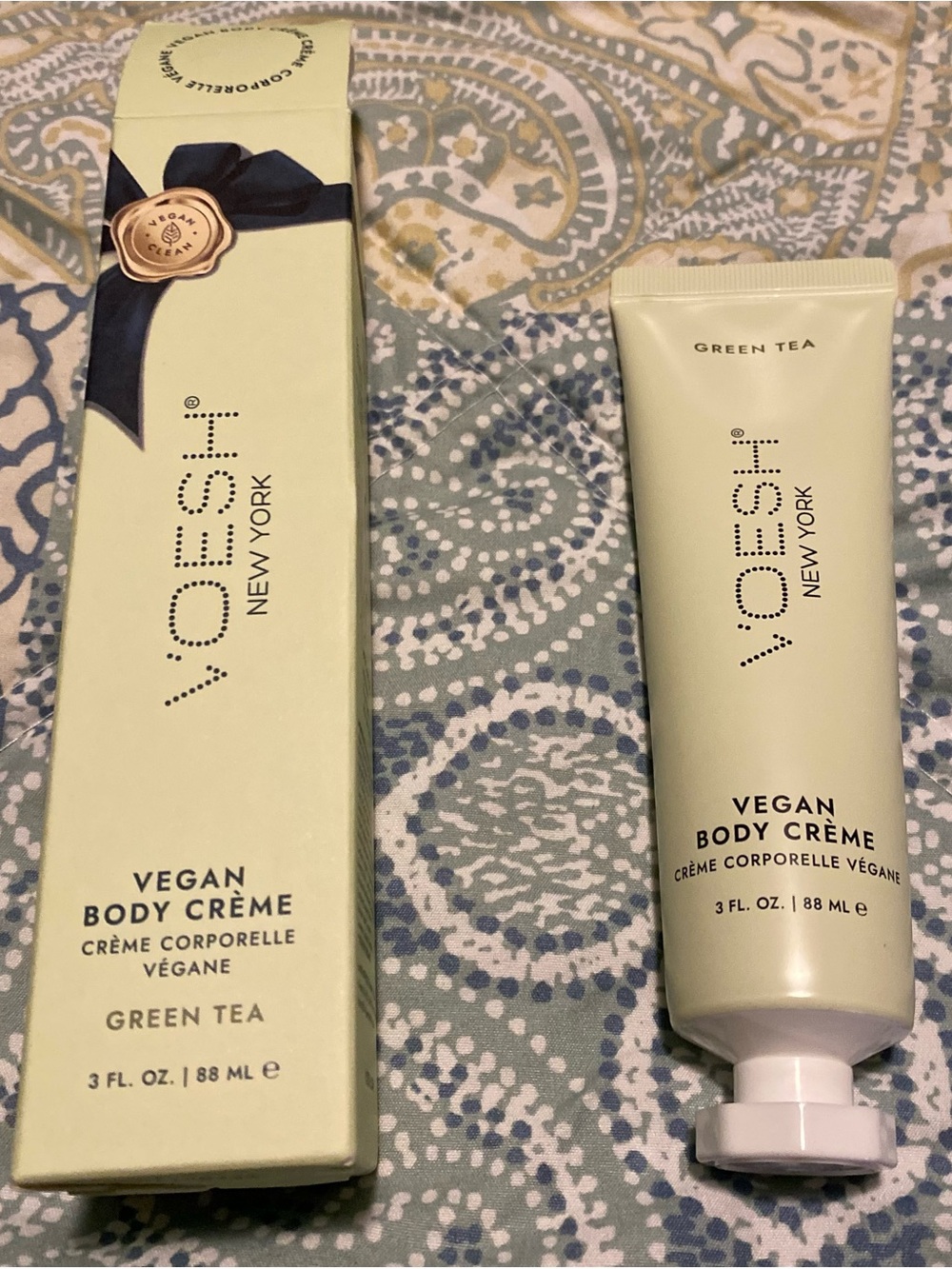 Voesh Green Tea Vegan Body Crème — Light Green Moisturizer